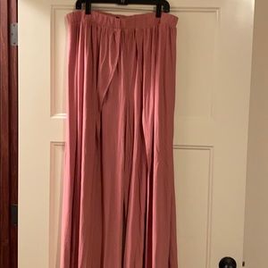 Forever 21 split leg Pant